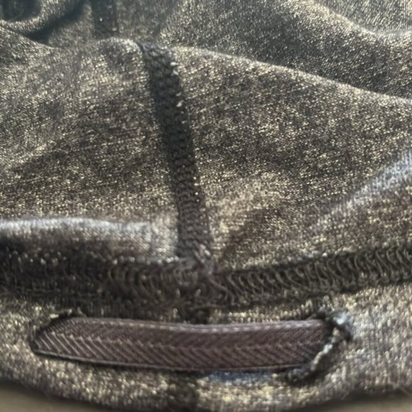 Lululemon Scoop Neck Pleated Back Athletic Tank Gray Black Size 6 - Picture 9 of 10